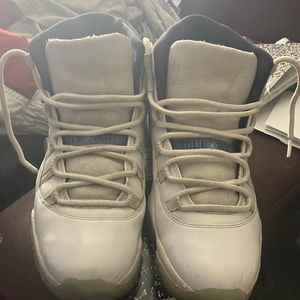 Retro Jordan 11 Legend Blue